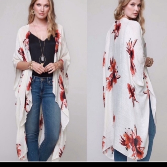 Cream Floral Kimono - Picture 2 of 7